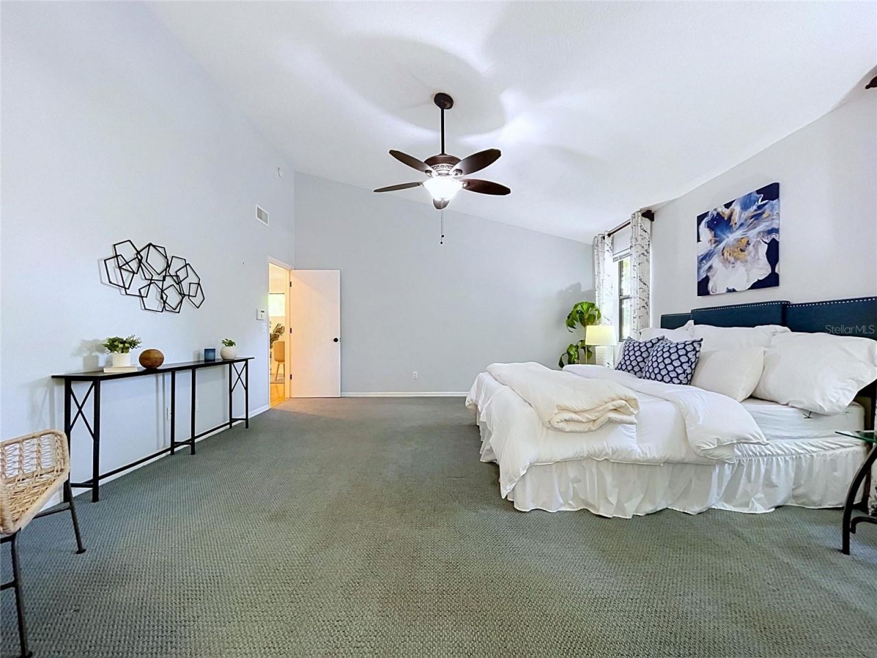 1711 Magdalene Manor Drive, Tampa, FL 33613 Photo