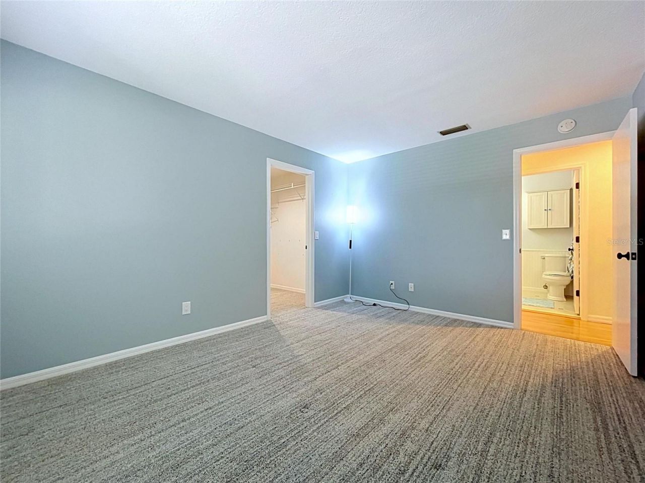1711 Magdalene Manor Drive, Tampa, FL 33613 Photo