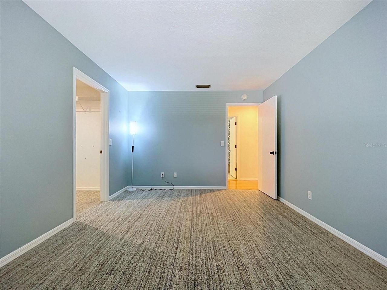 1711 Magdalene Manor Drive, Tampa, FL 33613 Photo