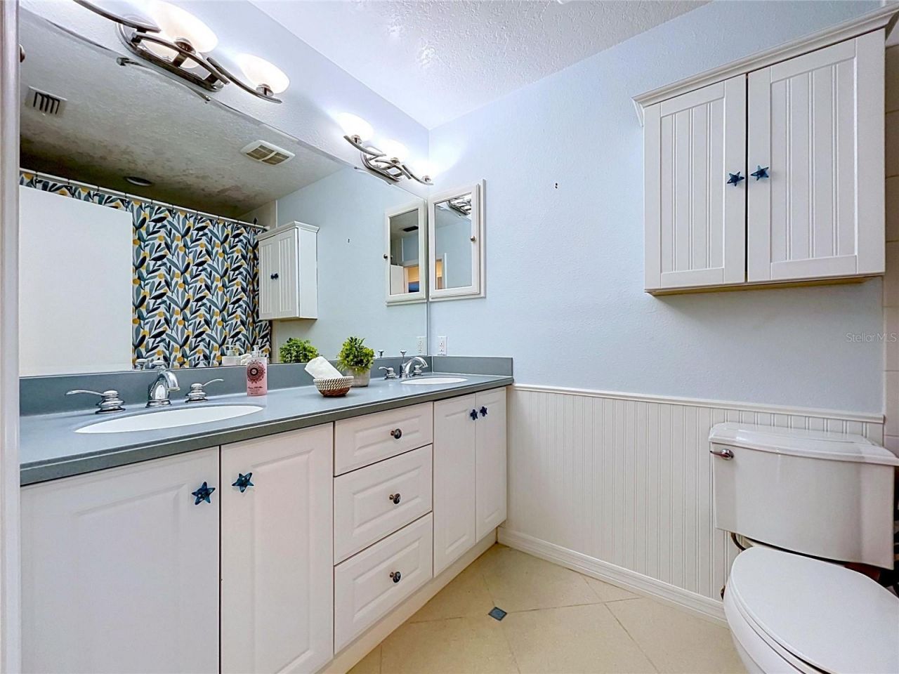 1711 Magdalene Manor Drive, Tampa, FL 33613 Photo