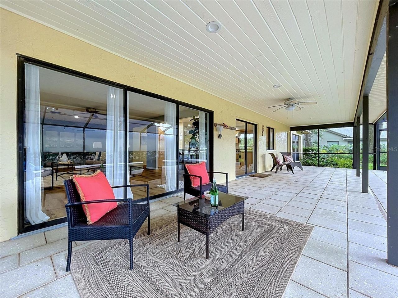 1711 Magdalene Manor Drive, Tampa, FL 33613 Photo