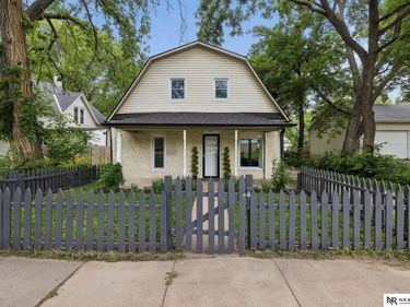 5210 Adams Street, Lincoln, NE 68504
