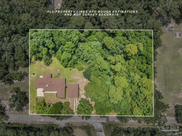 6305 Saragon Ln, Milton, FL 32583