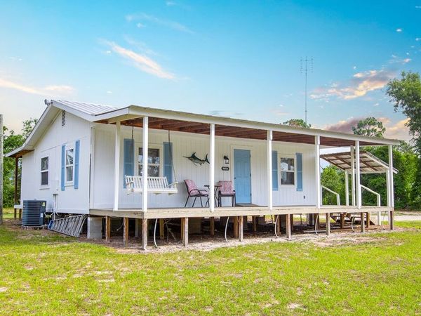 15671 BEACH RD, Perry, FL 32348