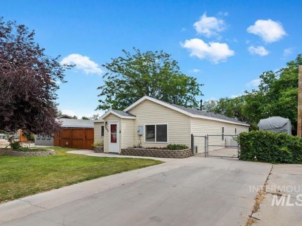 1207 W Willow Ave, Nampa, ID 83651