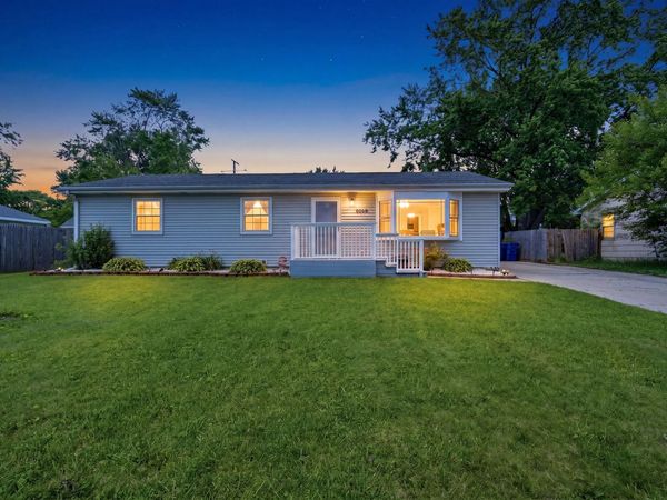 8004 Jennings Place , Merrillville, IN 46410