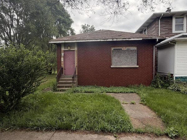 735 Carolina Street , Gary, IN 46402