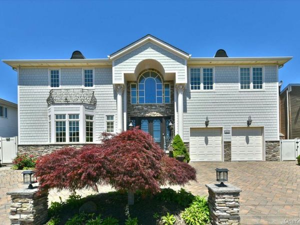 3510 Riverside Drive , Oceanside, NY 11572
