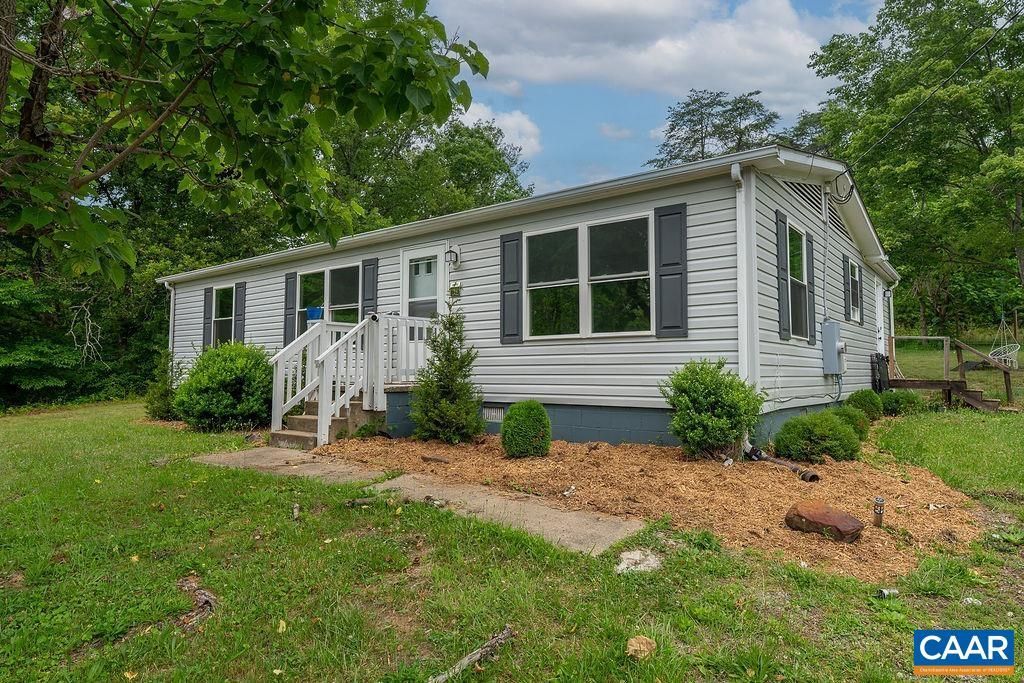 1043 Ford Ave, Stanardsville, VA 22973 Main Photo