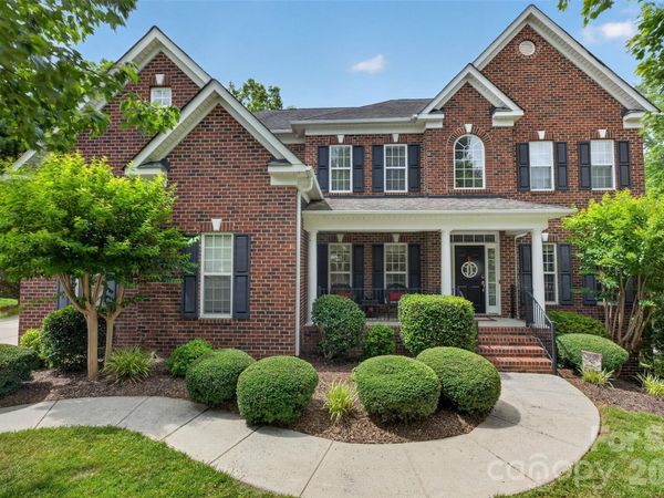 9220 Kensington Forest Drive , Harrisburg, NC 28075