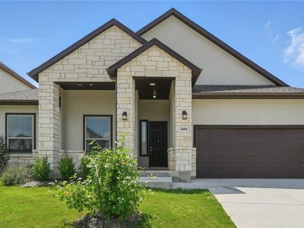 1606 FOLK VICTORIAN , New Braunfels, TX 78132