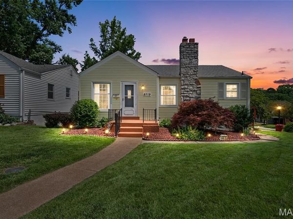 8719 Florence Avenue, Brentwood, MO 63144