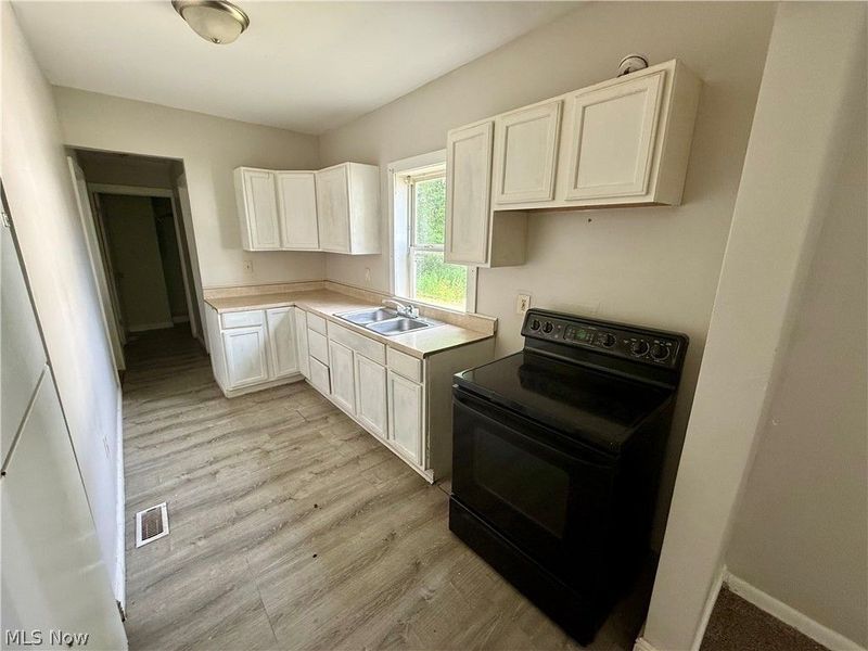 289 Sumner Court , Akron, OH 44311 Photo 9