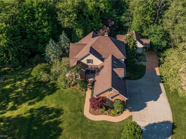 8955 Easton Street NE, Louisville, OH 44641