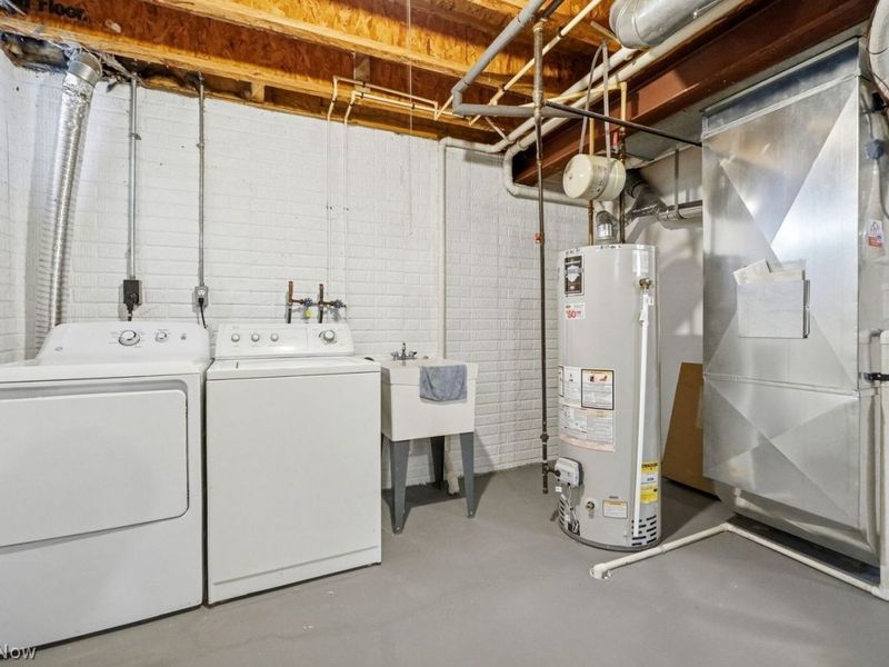 2469 W 5th Street, Cleveland, OH 44113 Photo 31