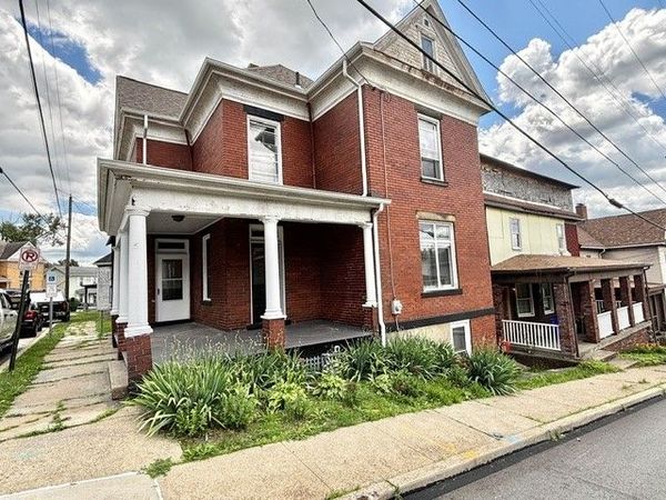 18 Observatory St , Manor, PA 15665