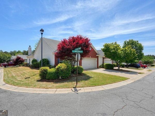 1411 Raven Rock Trail NW, Kennesaw, GA 30152