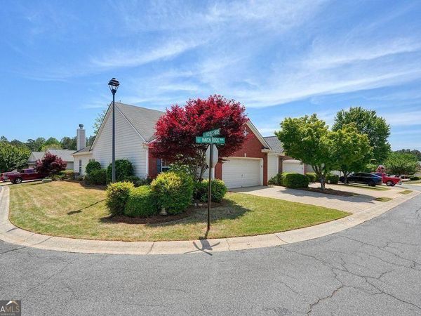 1411 Raven Rock Trail NW, Kennesaw, GA 30152