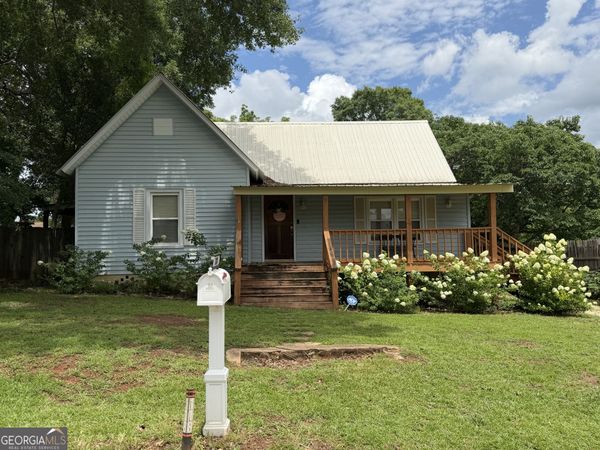 118 Jefferson Street, Valley, AL 36854