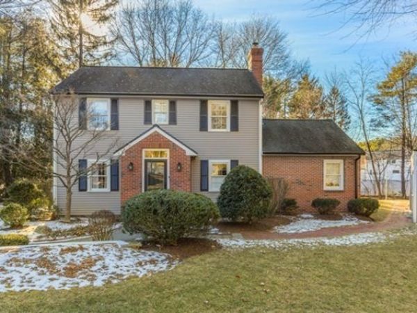282 Lowell St, Lexington, MA 02420