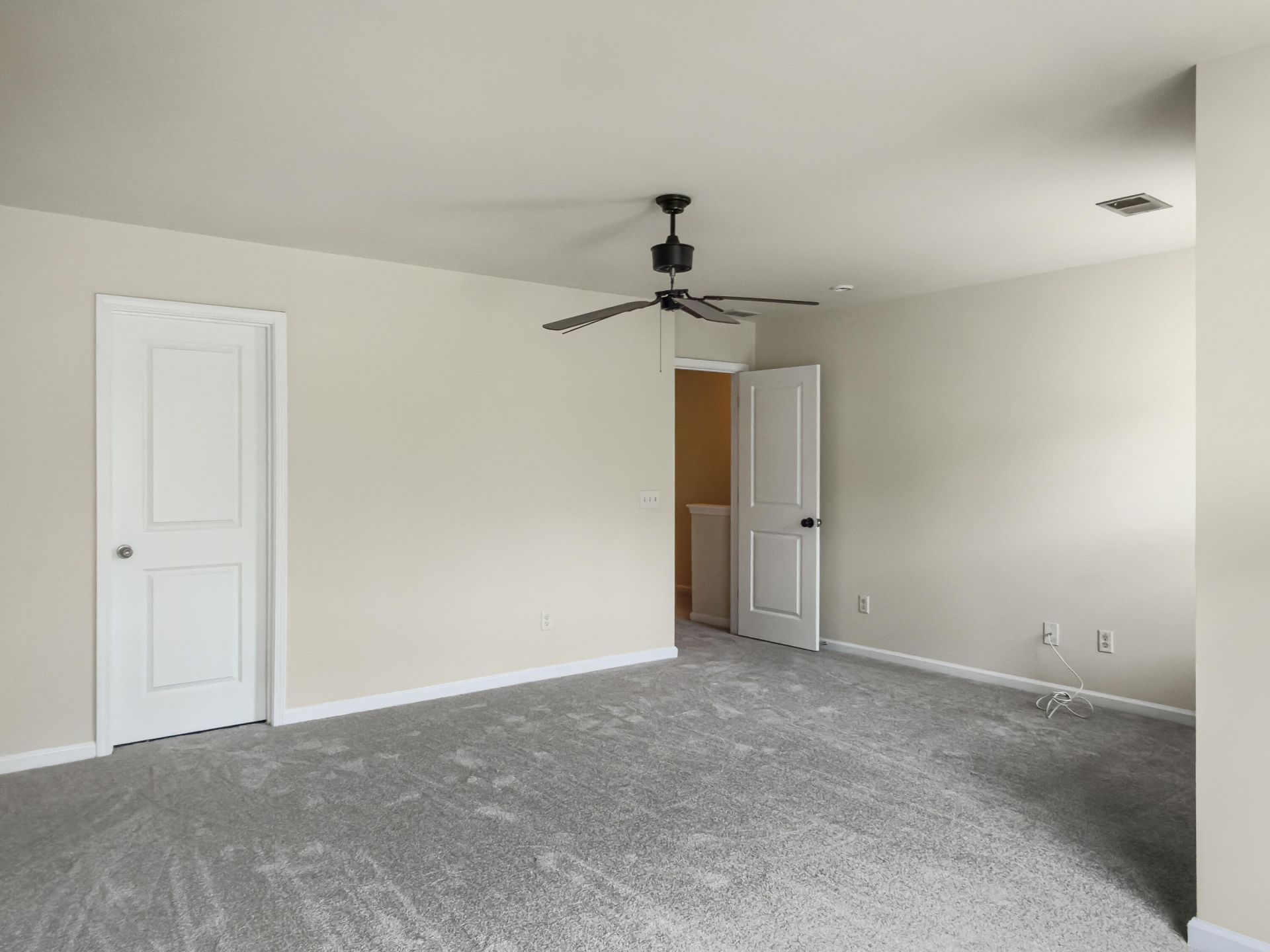 1083 Bennington Drive Photo 19