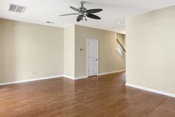 1083 Bennington Drive photo 4