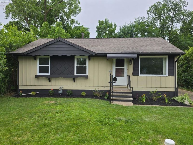 1460 Dixon Drive, Sandusky, OH 44870 Photo 1