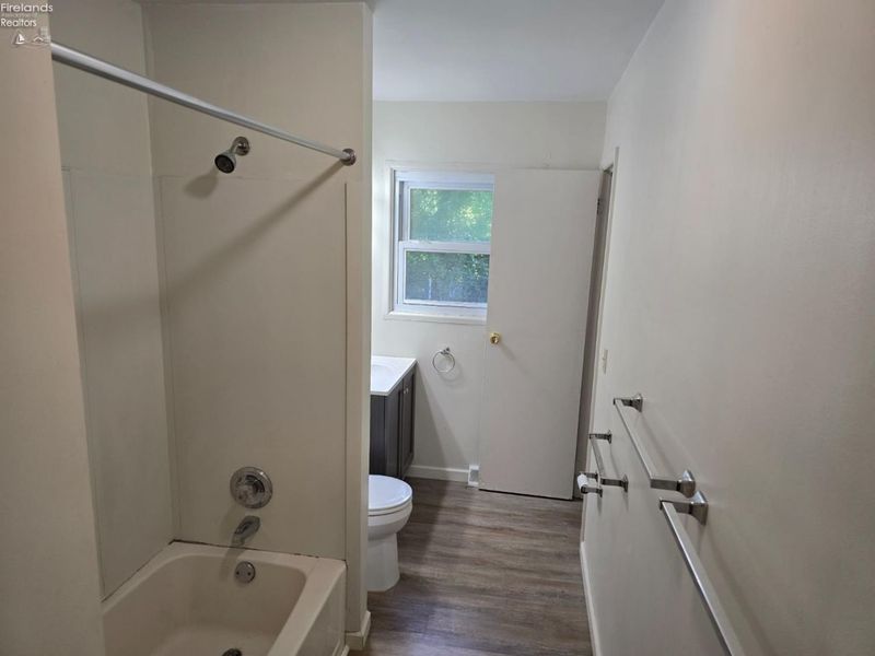 1460 Dixon Drive, Sandusky, OH 44870 Photo 6