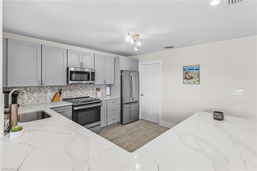 2068 Club House Rd, North Fort Myers, FL 33917 Photo