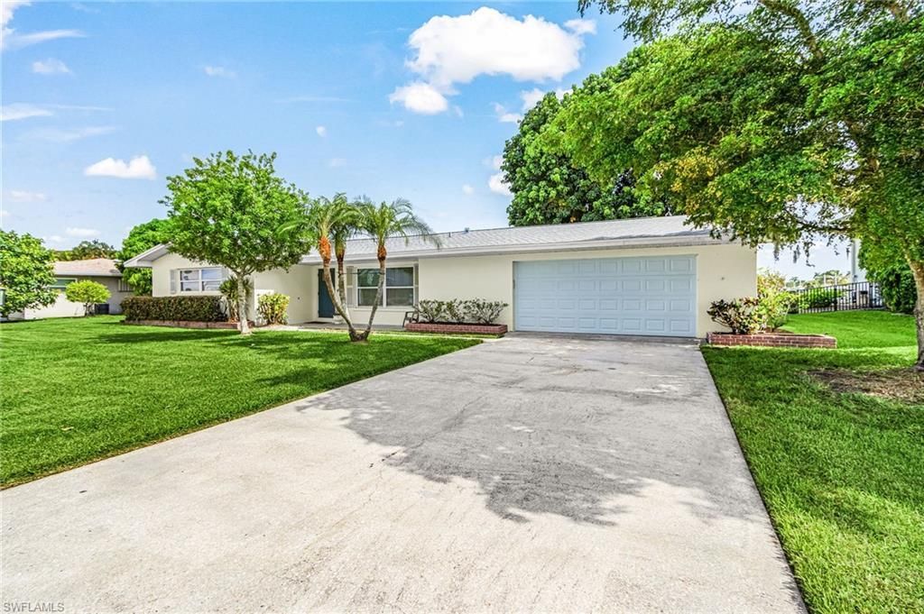2068 Club House Rd, North Fort Myers, FL 33917 Photo