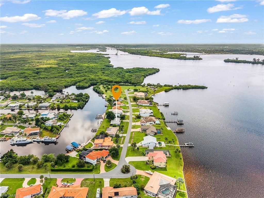 2068 Club House Rd, North Fort Myers, FL 33917 Photo