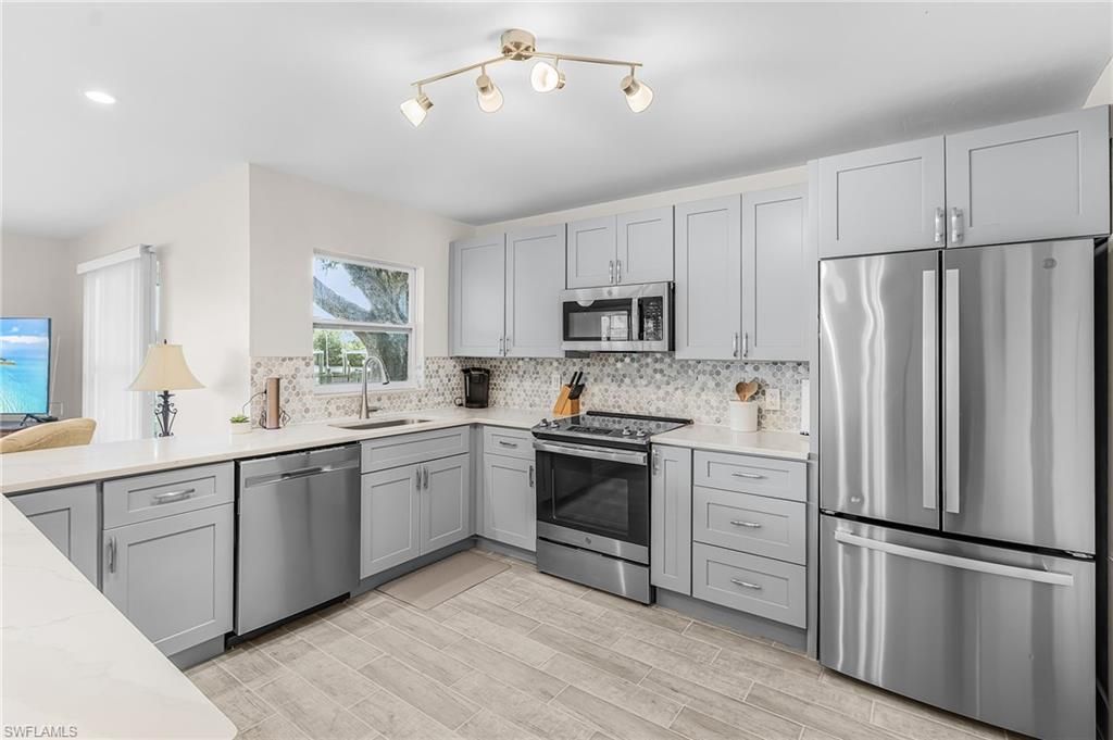 2068 Club House Rd, North Fort Myers, FL 33917 Photo