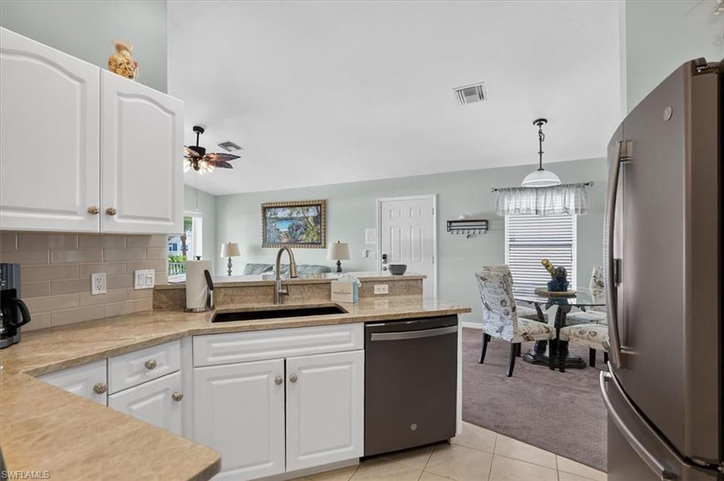 401 Donora Blvd, Fort Myers Beach, FL 33931 Photo
