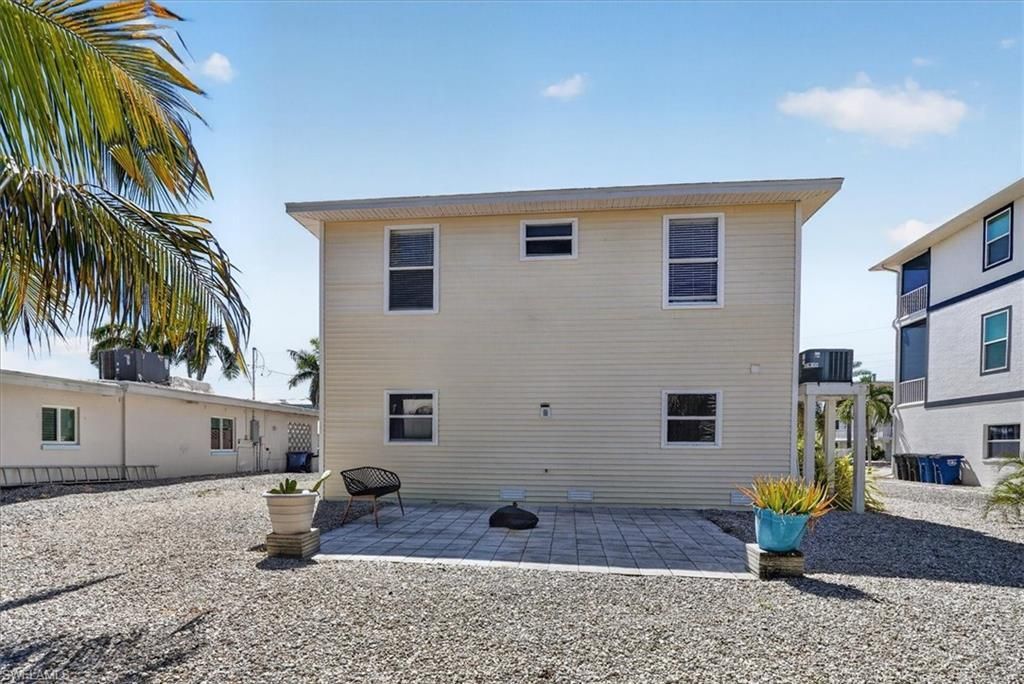 401 Donora Blvd, Fort Myers Beach, FL 33931 Photo