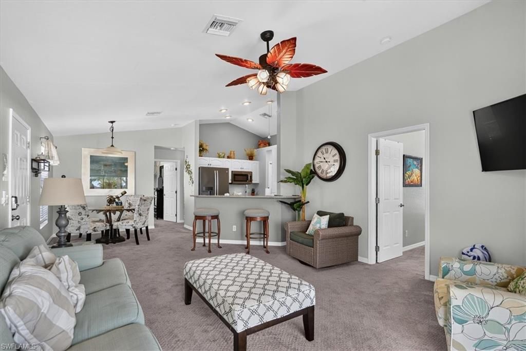 401 Donora Blvd, Fort Myers Beach, FL 33931 Photo