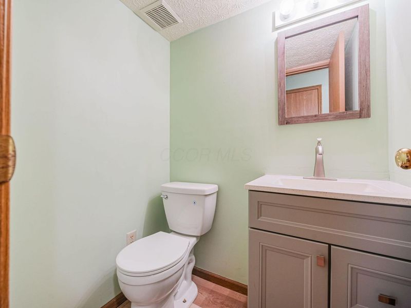 3577 Barker Court, Canal Winchester, OH 43110 Photo 32