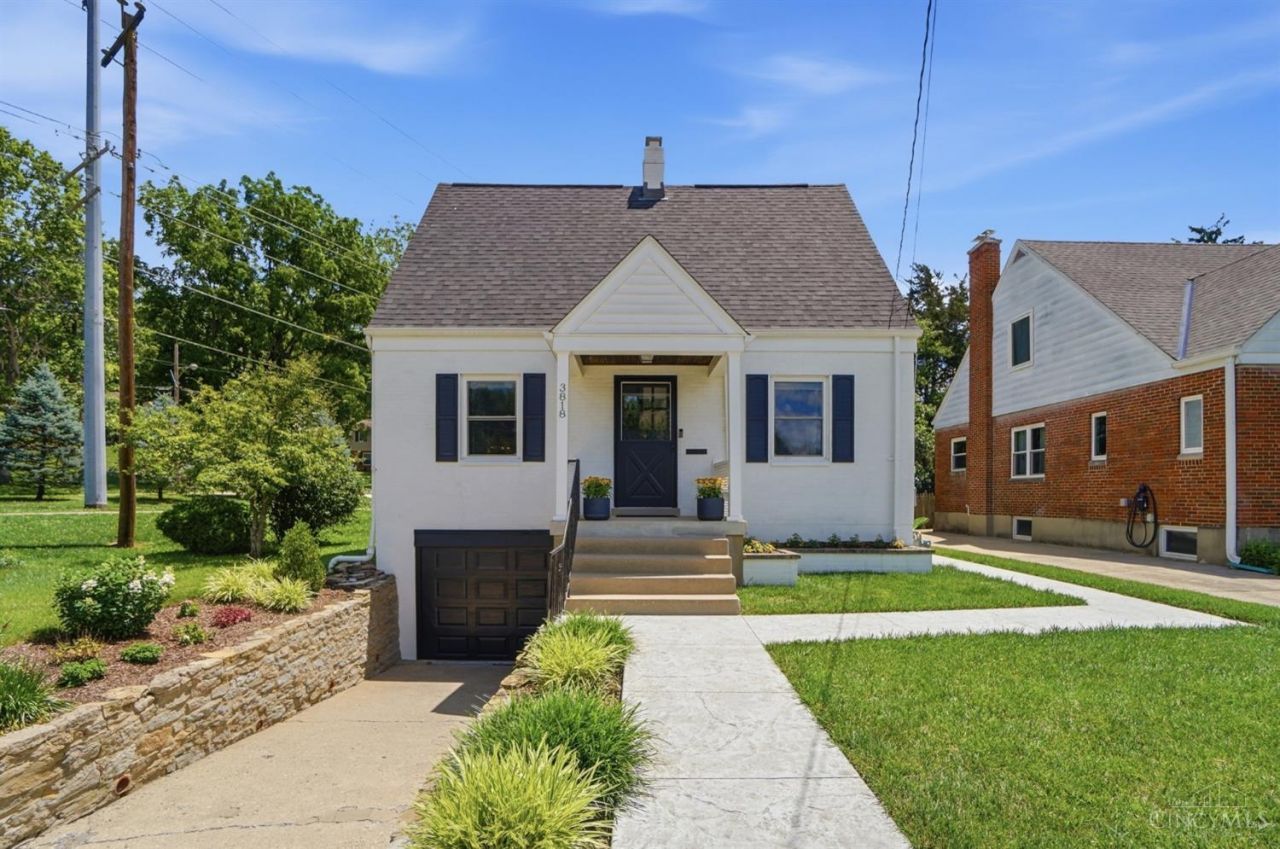 3818 Pocahontas Avenue, Mariemont, OH 45227 Main Photo