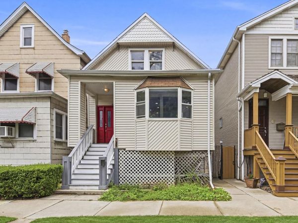 2446 W PENSACOLA Avenue , Chicago, IL 60618