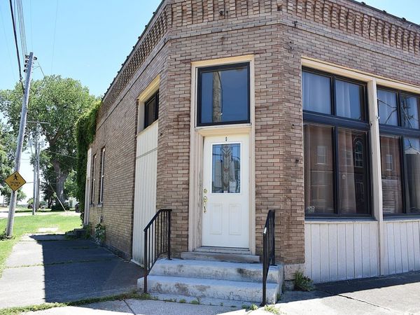 104 E North Street , Creston, IL 60113