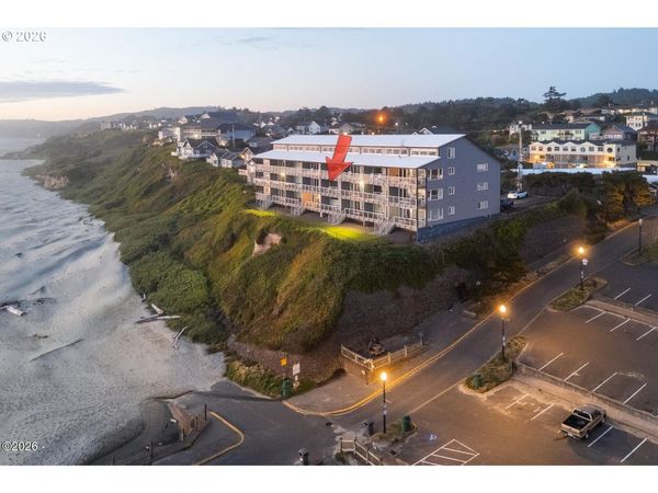 507 NW ALPINE ST, Unit 204, Newport, OR 97365