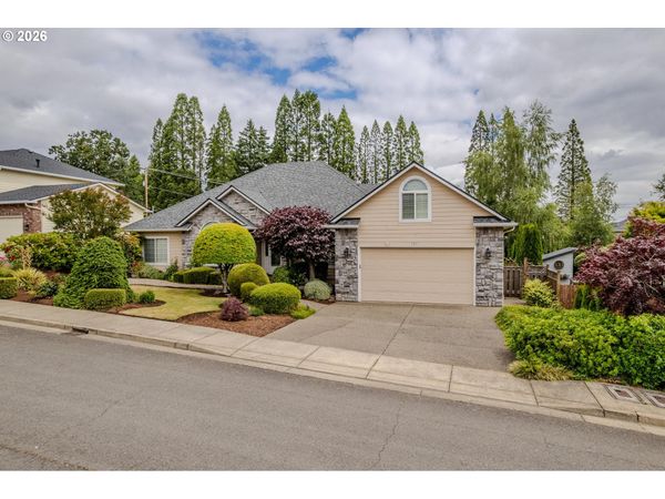 1371 RANIER NW LOOP, Salem, OR 97304