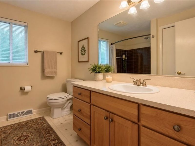 8030 Grovewood Drive, Mentor, OH 44060 Photo 15