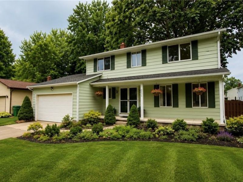 8030 Grovewood Drive, Mentor, OH 44060 Photo 4