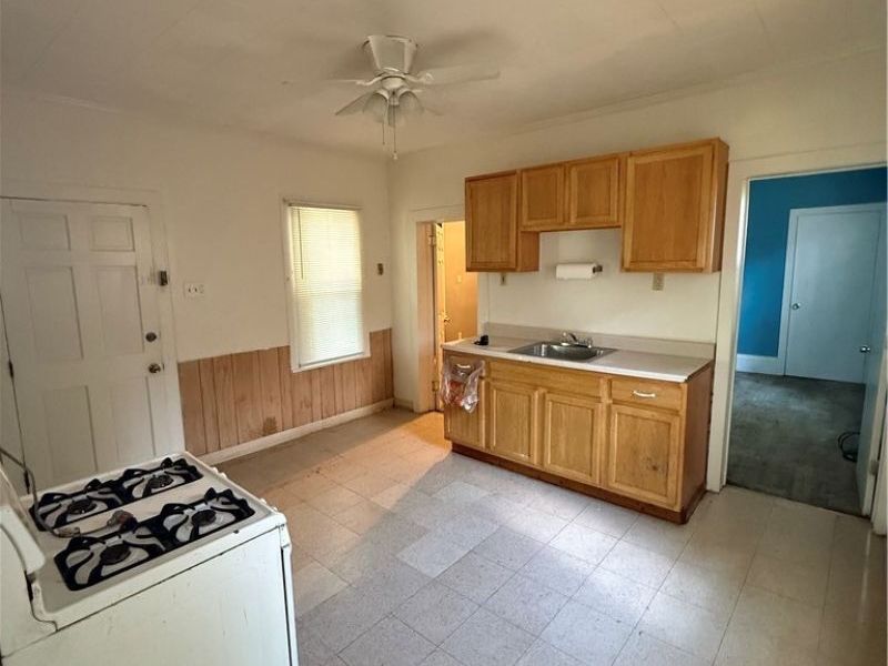 3437 E 69th Street, Cleveland, OH 44127 Photo 14