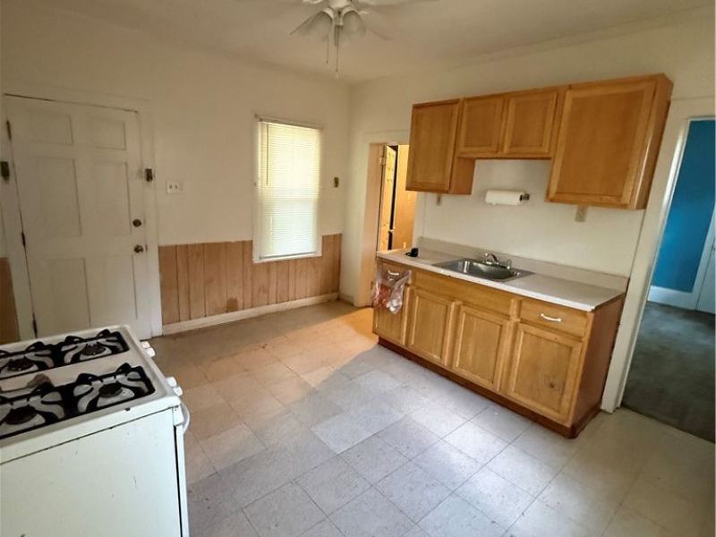3437 E 69th Street, Cleveland, OH 44127 Photo 15