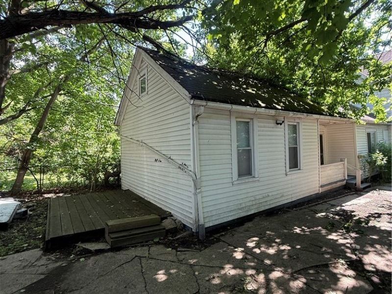 3437 E 69th Street, Cleveland, OH 44127 Photo 4