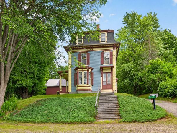27 Highland Avenue , South Berwick, ME 03908