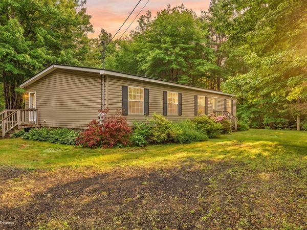 135 Ridgewood Drive , Warren, ME 04864