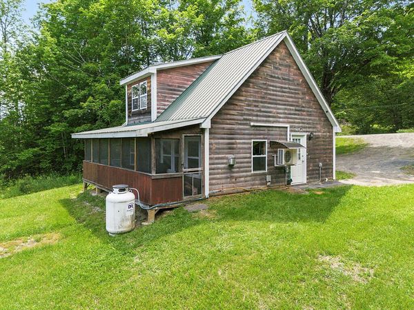 325 Molunkus Road , Cornville, ME 04976