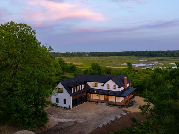 80 Wells Road , Cape Elizabeth, ME 04107